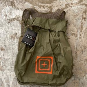 New one size 511 excursion bag pack